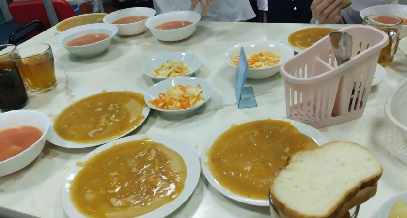 Жительница Пензы пожаловалась на качество обедов в школе № 60