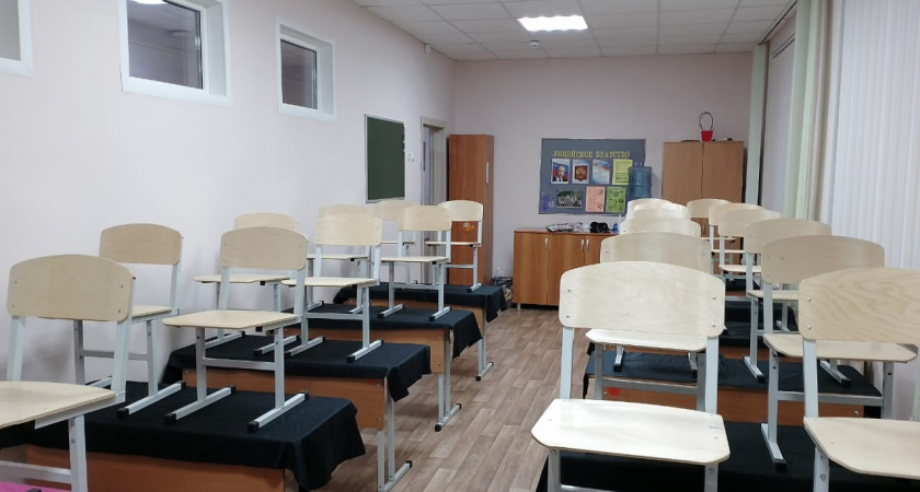 В Пензе учительница завела роман с восьмиклассником, он потребовал миллион рублей за молчание