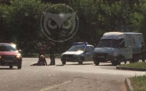 "Лежит на асфальте вся в крови": пензенцы сообщили о происшествии в Арбекове