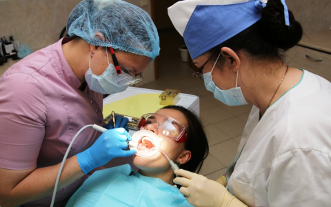 Спите спокойно: пензенский врач-стоматолог рассказал, по каким причинам человек может страдать от храпа
