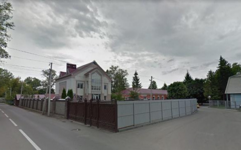 Названа стоимость элитных домов и иномарок арестованного Ивана Белозерцева