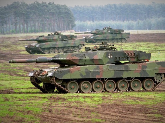 5 .         Leopard   Abrams
