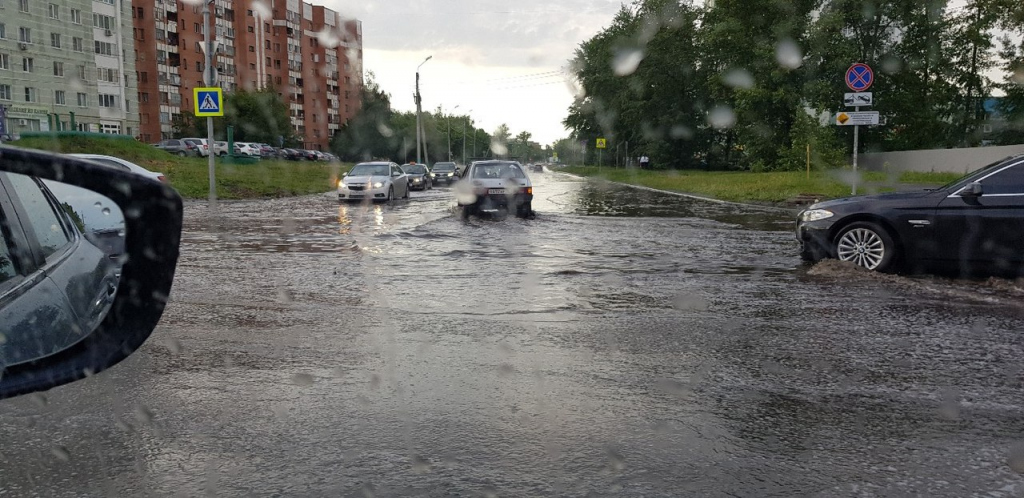 Пенза без воды. Ливень в Пензе. Ливень в Пензе сегодня. Дождь в Пензе сегодня фото. Коломна новости ливень.