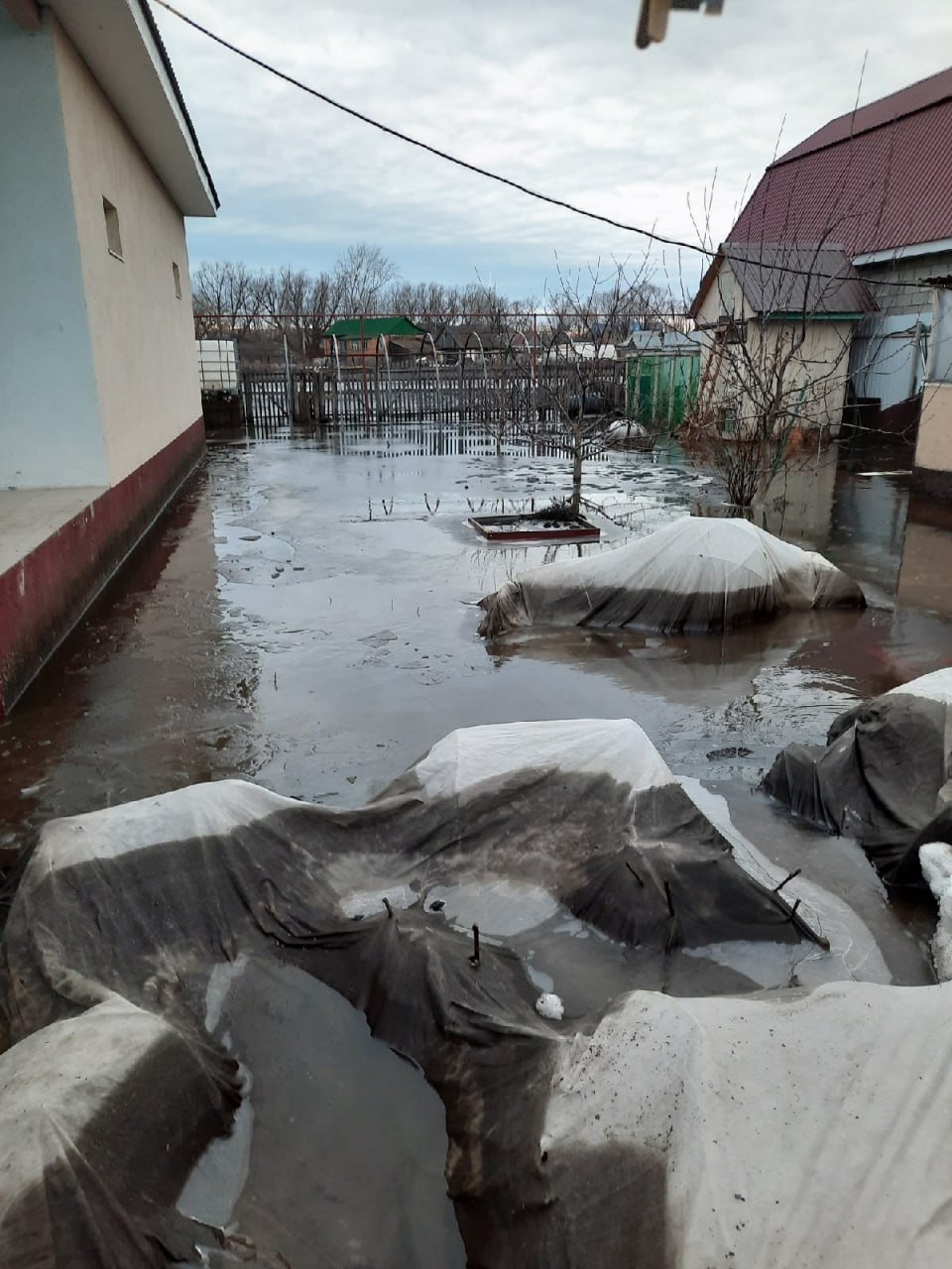 В Пензе затопило многоэтажки, дворы и набережную