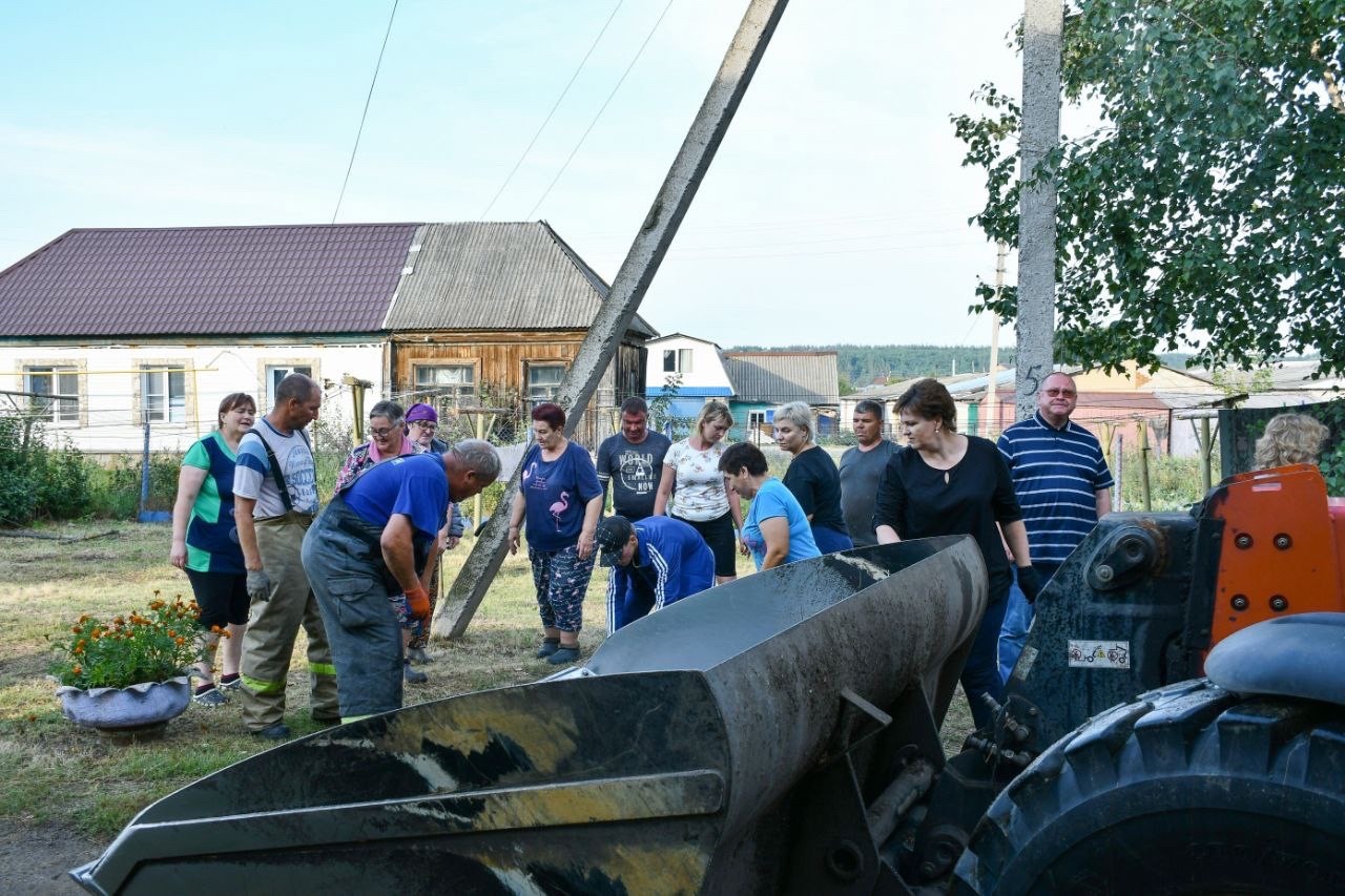 В селе Лопатино Пензенской области ураган разгромил крыши жилых домов |  21.08.2023 | Пенза - БезФормата