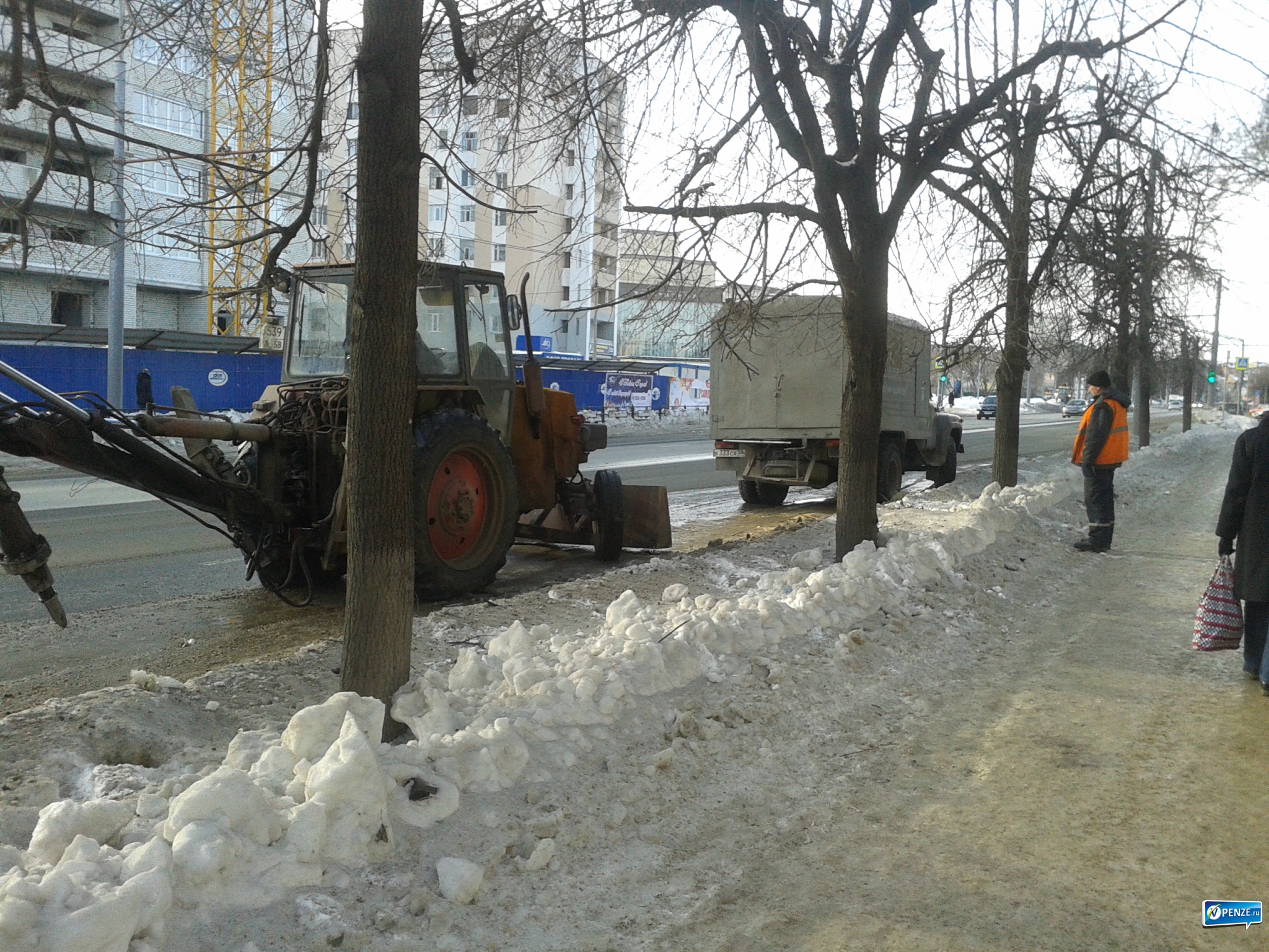 Жизнь в городе: на улице Суворова перекопали новую дорогу