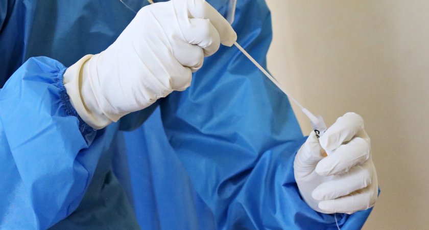 Названы сроки разработки вакцины против нового опасного штамма ковида