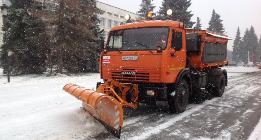 Олег Мельниченко поставил задачи по зимнему содержанию автодорог