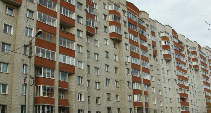 Россиян начнут штрафовать за остекление балконов