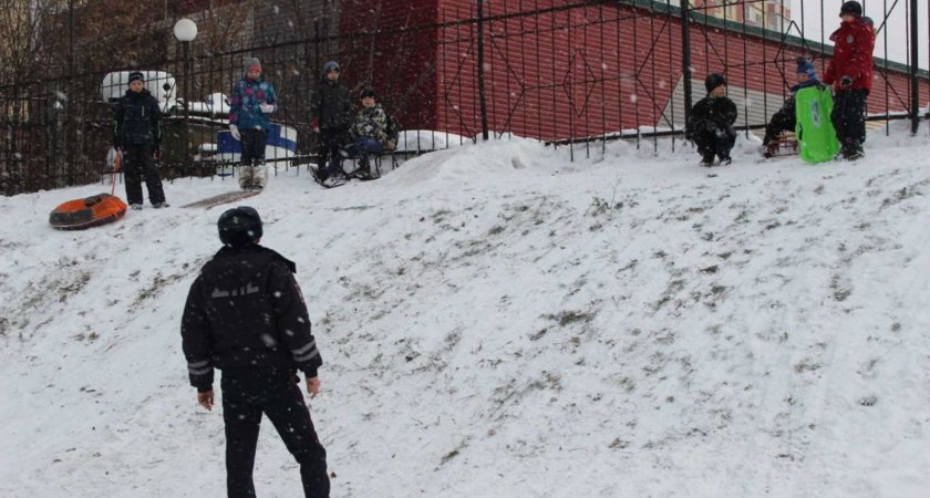 В Пензе опасные горки для детей перекопают или засыплют песком