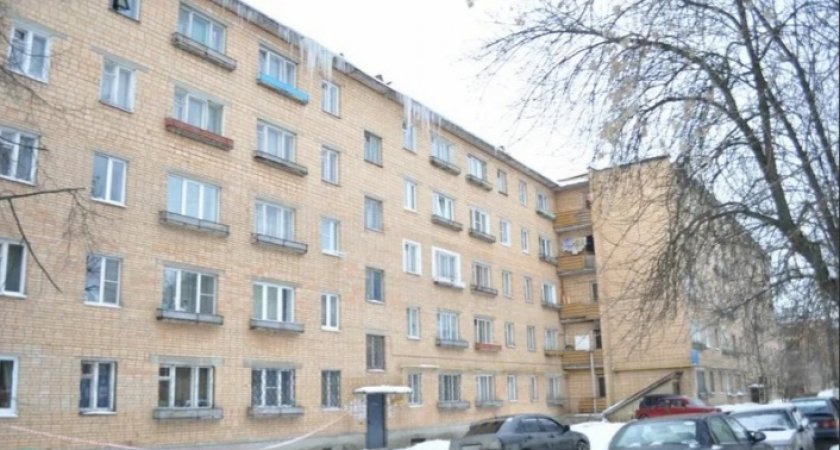 «По стене пошла трещина»: пензенцы ожидают обрушения дома 