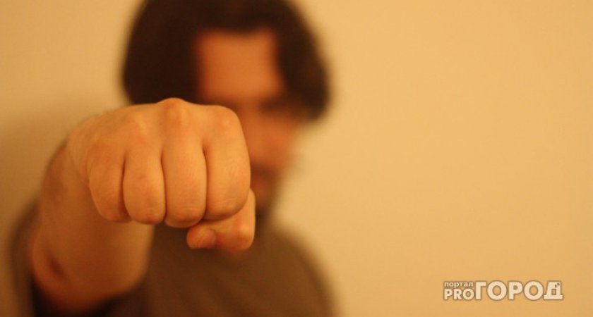 В Пензе задержали парня, который жестоко избил молодого человека возле ТЦ