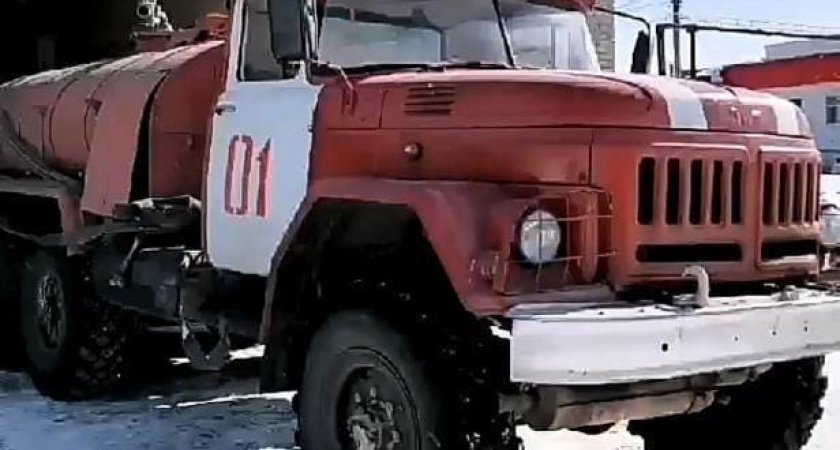 "На вызовы не выезжают": чиновница из Богословки покрывает водителей пожарных машин?