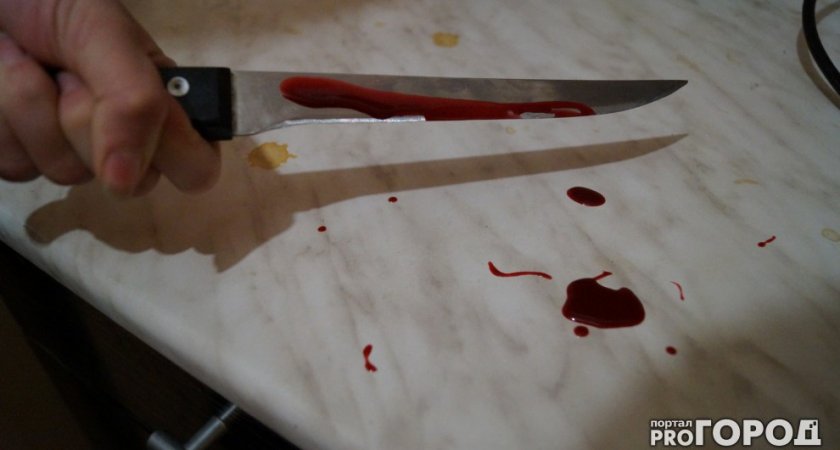 В Пензе молодой парень поругался с соседом и изрезал его ножом