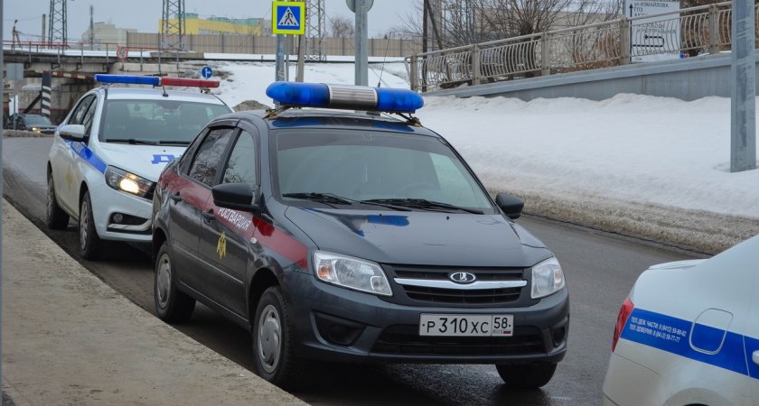 Пьяный и без прав: в Кузнецке задержали водителя, который гонял по встречной полосе