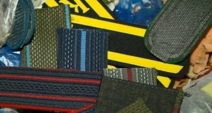 «Это кощунство»: пензенец выкинул погоны в мусорку