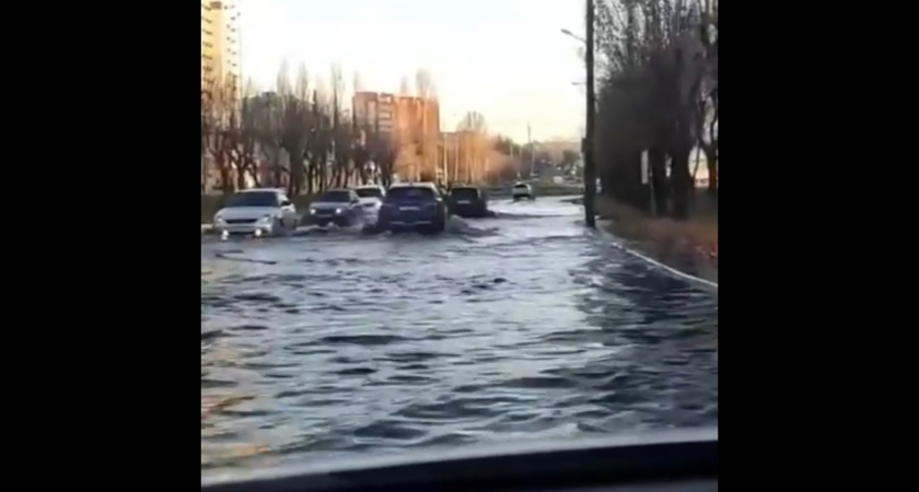 В пензенском Арбеково затопило дорогу - видео 