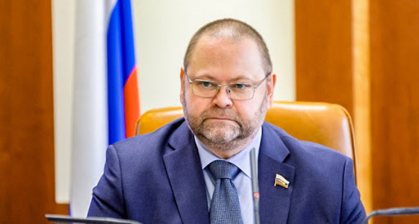 Олег Мельниченко подписал постановления о формировании новых министерств