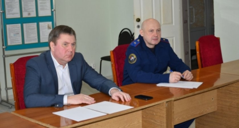 В Пензе главный следователь и депутат встретились с беженцами