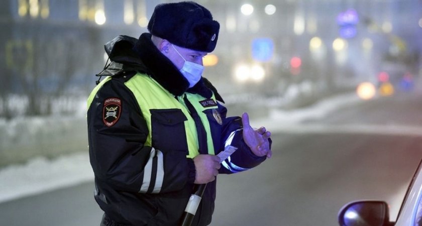 Марку, номер, куда едет: пензенских водителей будут  "сдавать"  полицейским