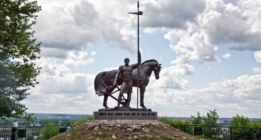 В центре Пензы к Дню Победы отремонтируют памятник