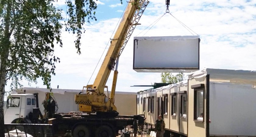 В пензенском минздраве показали фото, как монтируют новую амбулаторию