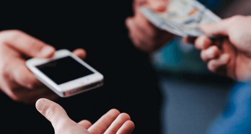 Клиенты могут купить смартфоны с «Ренессанс Кредит» в 1500 точках продаж Tele2