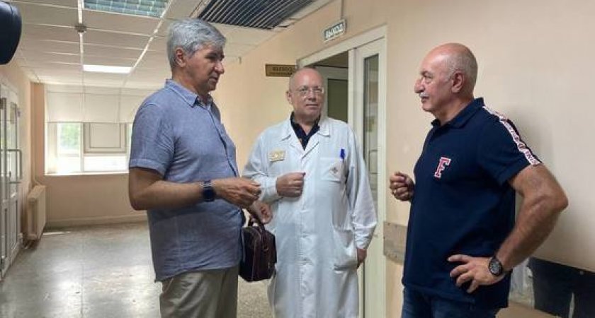 В Пензе медики провели сложнейшую операцию упавшему с параплана врачу