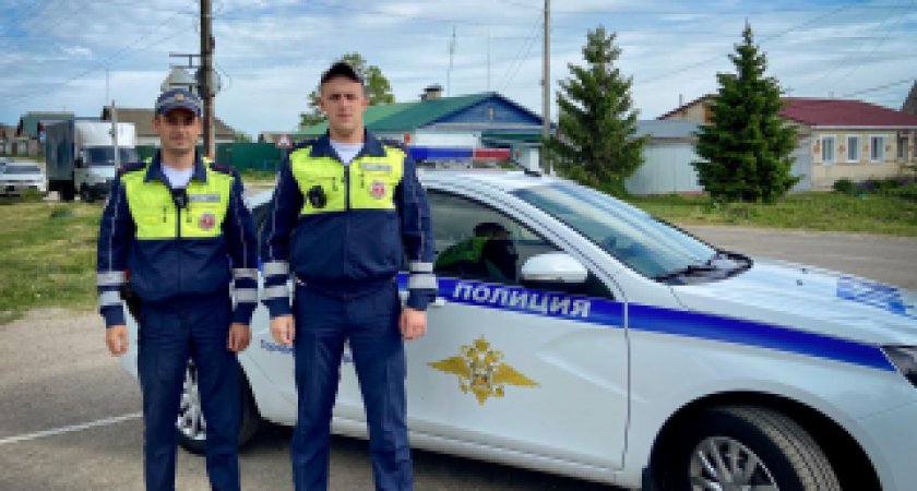 В Городищенском районе сотрудники ГИБДД помогли спасти женщину с инсультом