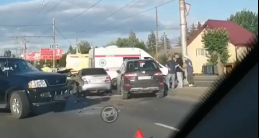 В ДТП на Сурском мосту пострадал мужчина 33 лет