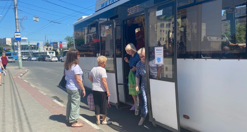 За духоту в маршрутках будут проводить служебное расследование 