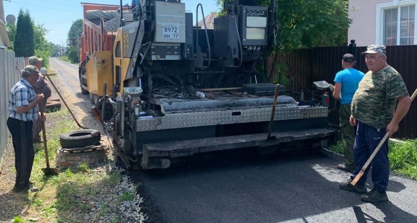 В Пензе в частном секторе кладут асфальт