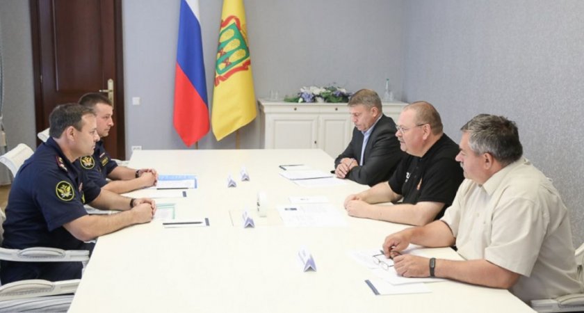 Мельниченко и глава пензенского УФСИН обсудили работу исправительных центров
