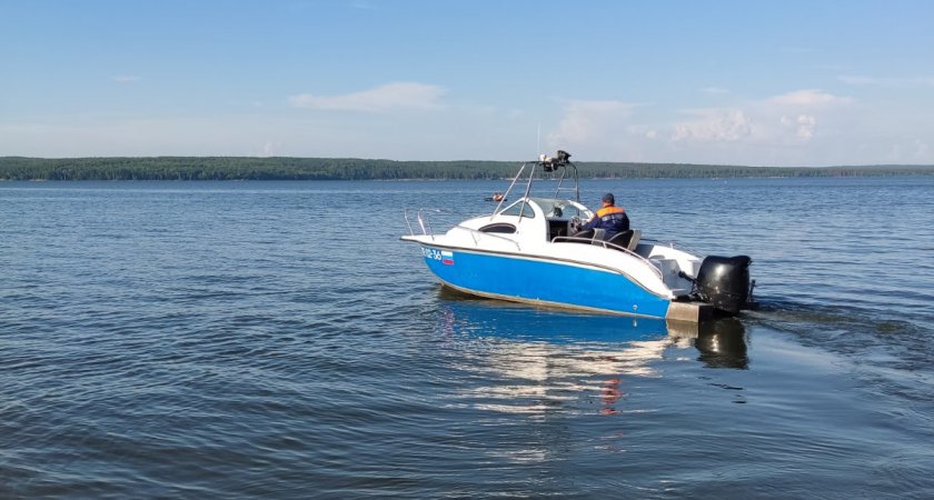 Водолазы достали еще одного утонувшего мужчину в районе Сурского водохранилища