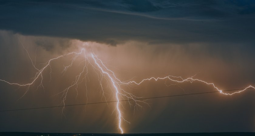 Пензенские следователи проводят проверку после трагедии с пастухом, которого убила молния 