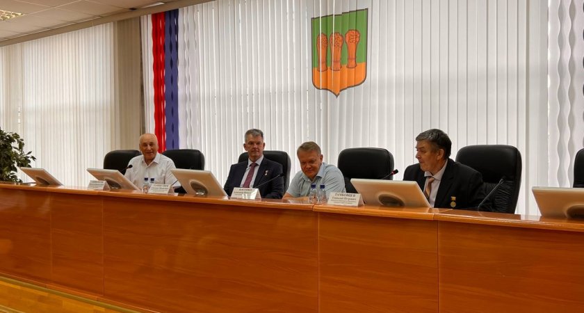 В Пензе прошла встреча с летчиком-космонавтом Александром Самокутяевым