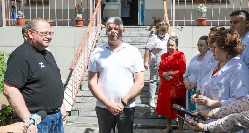 В сердобской школе №9 по поручению Мельниченко отремонтировали актовый зал