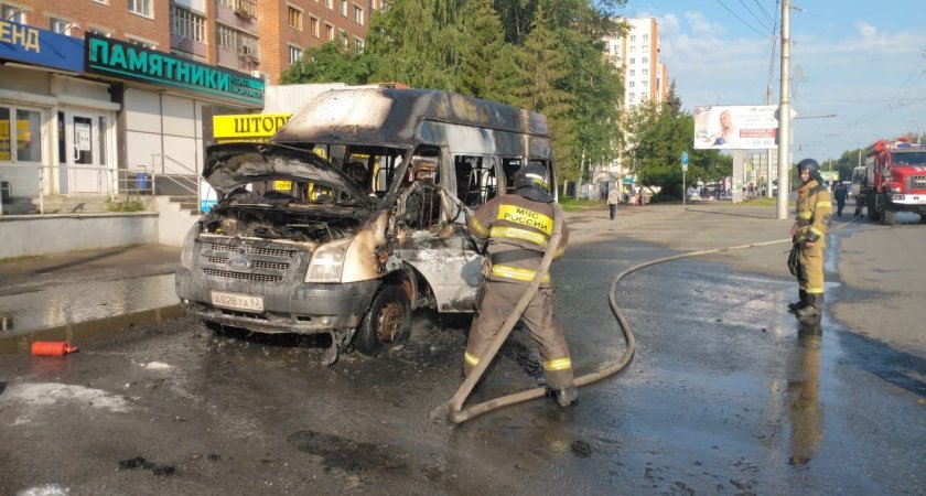 В пензенском МЧС ответили на вопрос о пострадавших в сгоревшей возле “Океана” маршрутке