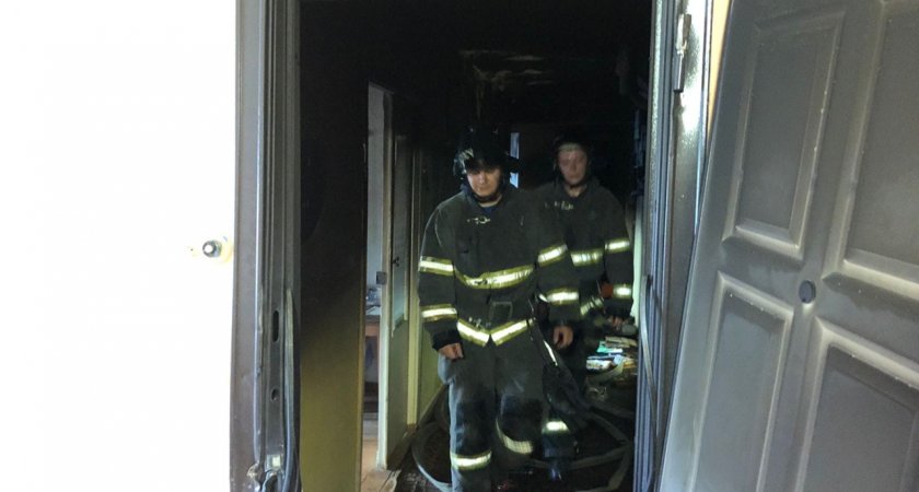 Из горящей квартиры на Рахманинова в Пензе спасли 3 человек