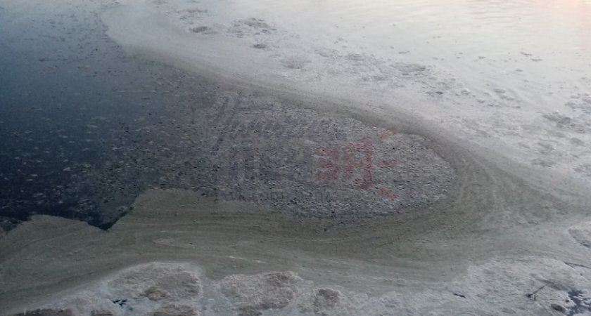 Пензенцы снова заметили серые выбросы в Суре