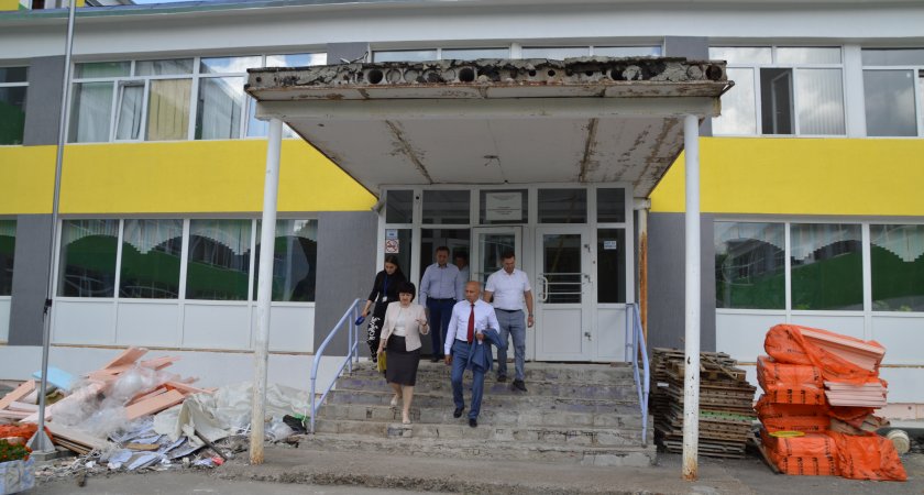 Единороссы Пензенской городской Думы проконтролировали ход  ремонта в школах 