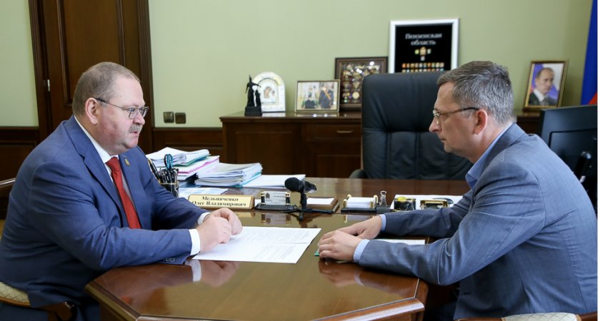 Олег Мельниченко обсудил с Романом Калентьевым уборку зерновых 