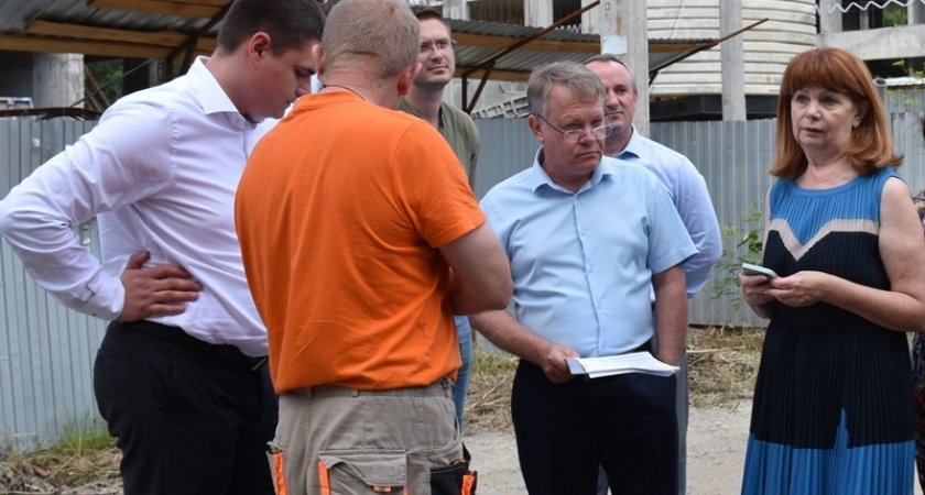 Жители 5-го Виноградного проезда рассказали о проблемах мэру Пензы 