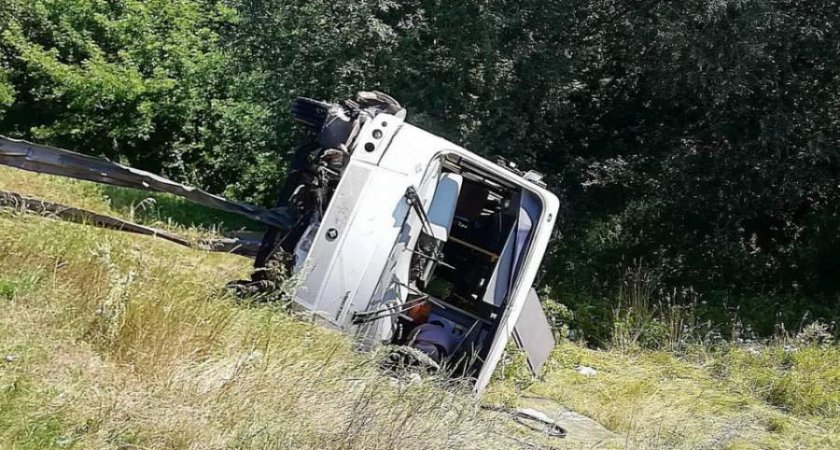 8 человек пострадали в ДТП с автобусом в Пензенской области