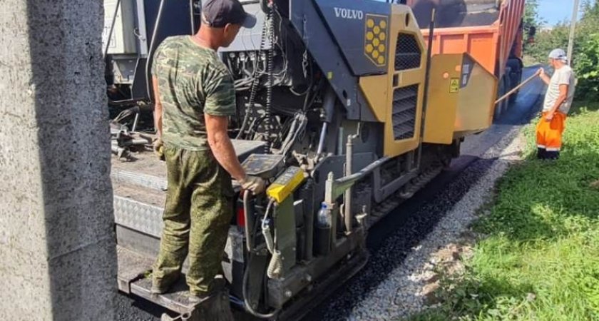 В Пензе дорожники раскрыли на каких улицах укладывают бордюрный камень и кладут асфальт 