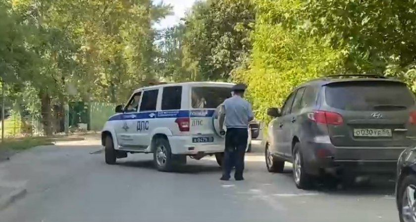 В Пензе полицейские перекрыли улицу из-за операции по задержанию