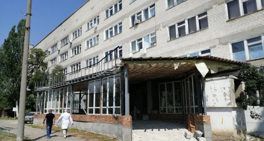 Пензенские специалисты осмотрели больницу в городе Токмак 