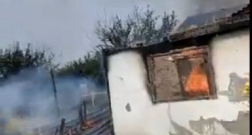 Появилось видео пожара на дачах в Пензе