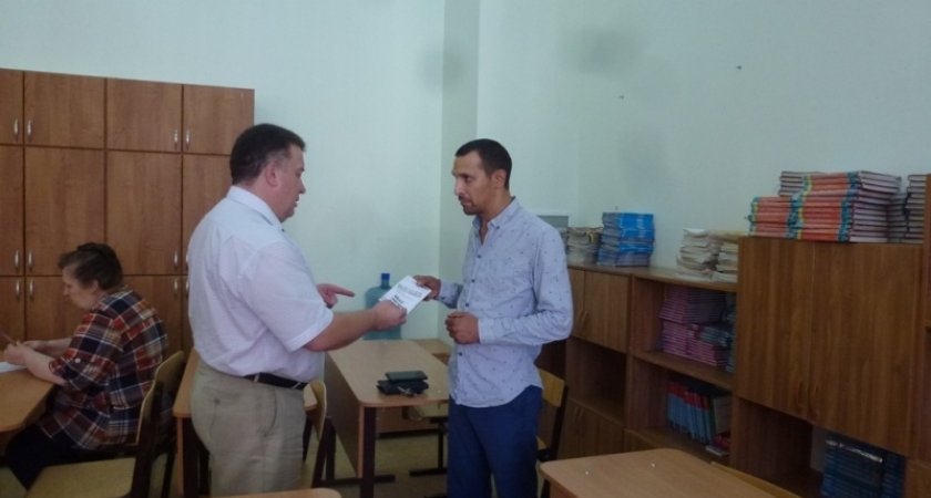 В микрорайоне №2 встретились с преступниками и безработными