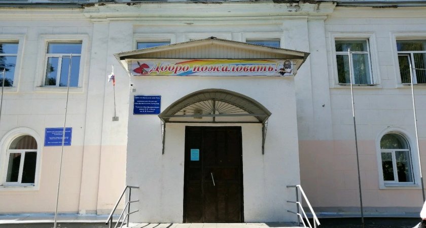 Пензенцам озвучили причину разрушения стены в школе № 25